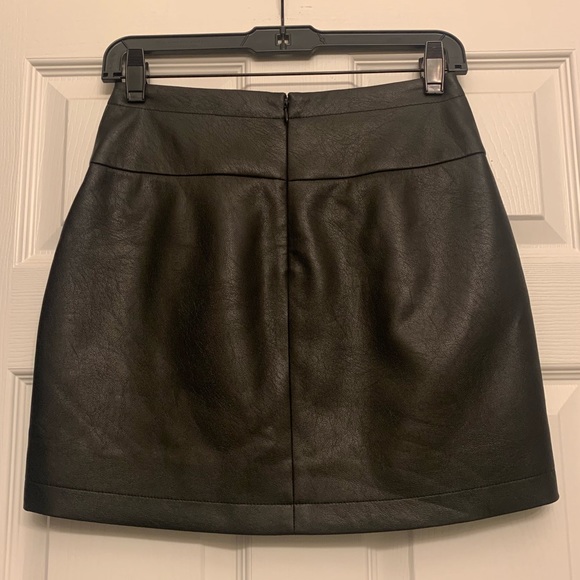 BCBGMAXAZRIA Faux Leather Mini Skirt - Picture 4 of 4